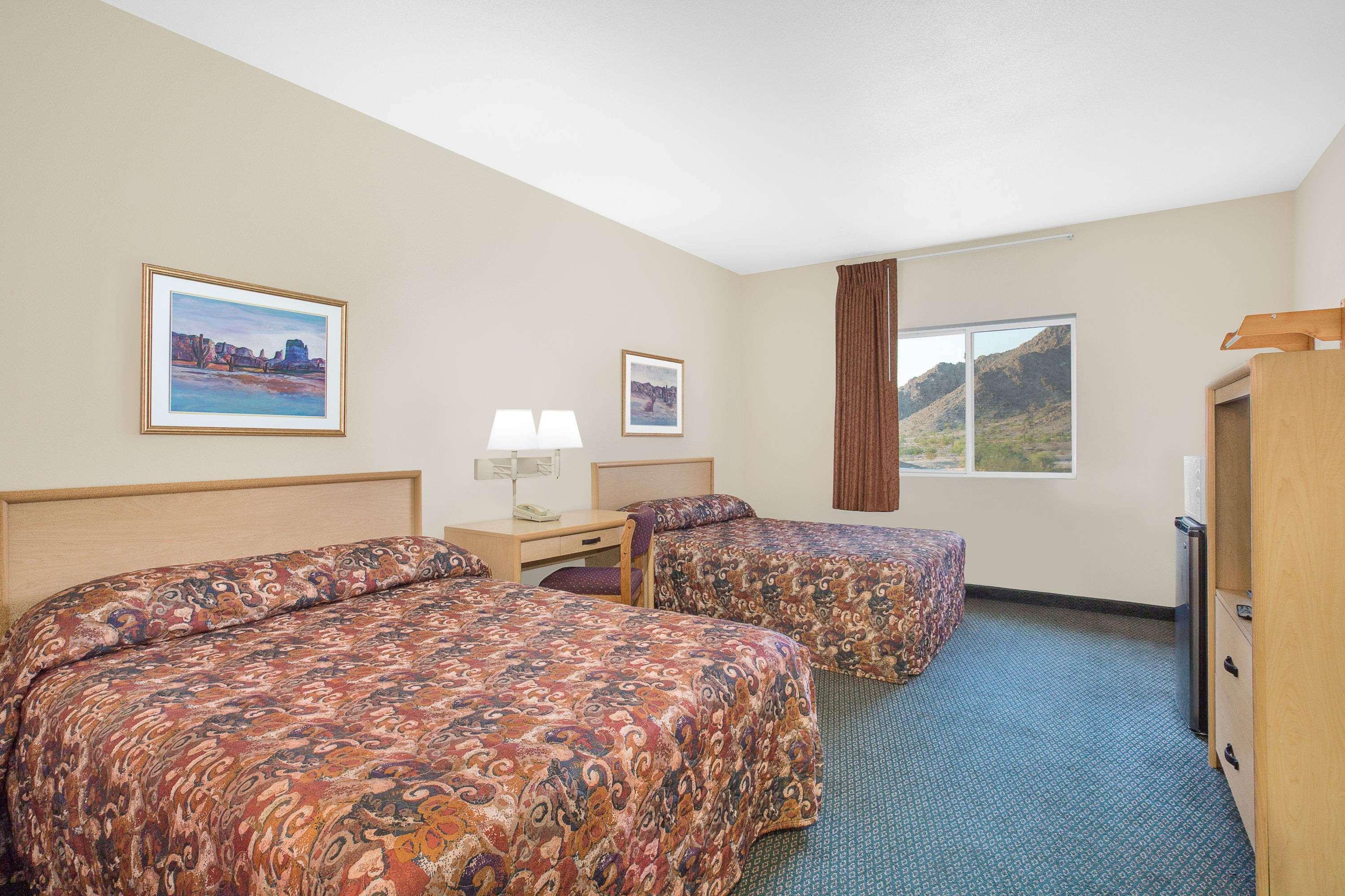 Super 8 By Wyndham Quartzsite Az Otel Dış mekan fotoğraf