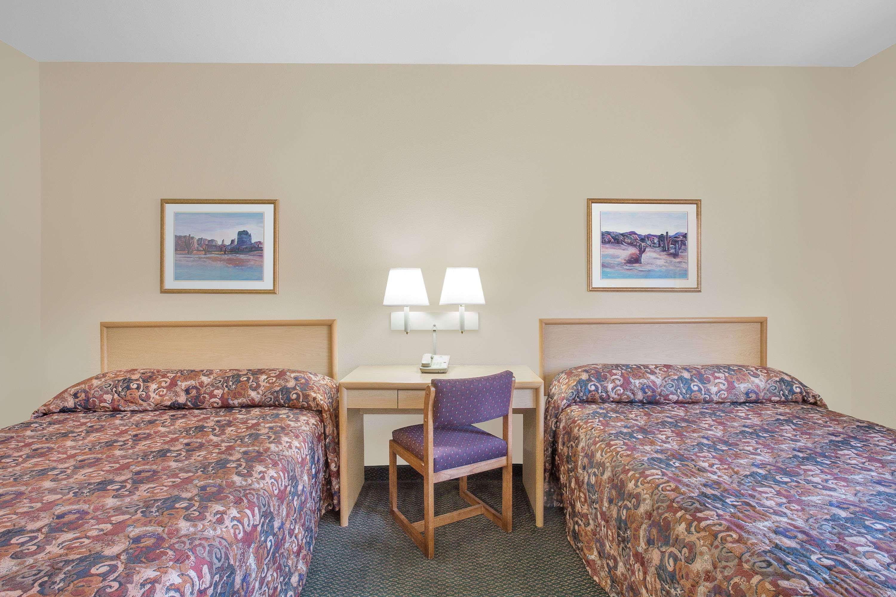 Super 8 By Wyndham Quartzsite Az Otel Dış mekan fotoğraf